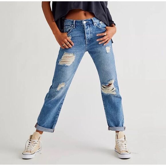 Free People We The Free Bren Boyfriend High Rise Baggy Distressed Jeans, Size 24 - Picture 2 of 16